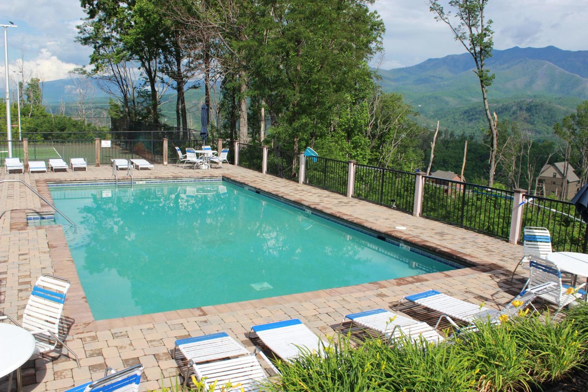 Heavenly View - Bear Themed Cabin, Hottub, Dog-Friendly, Near Gatlinburg Exteriör bild