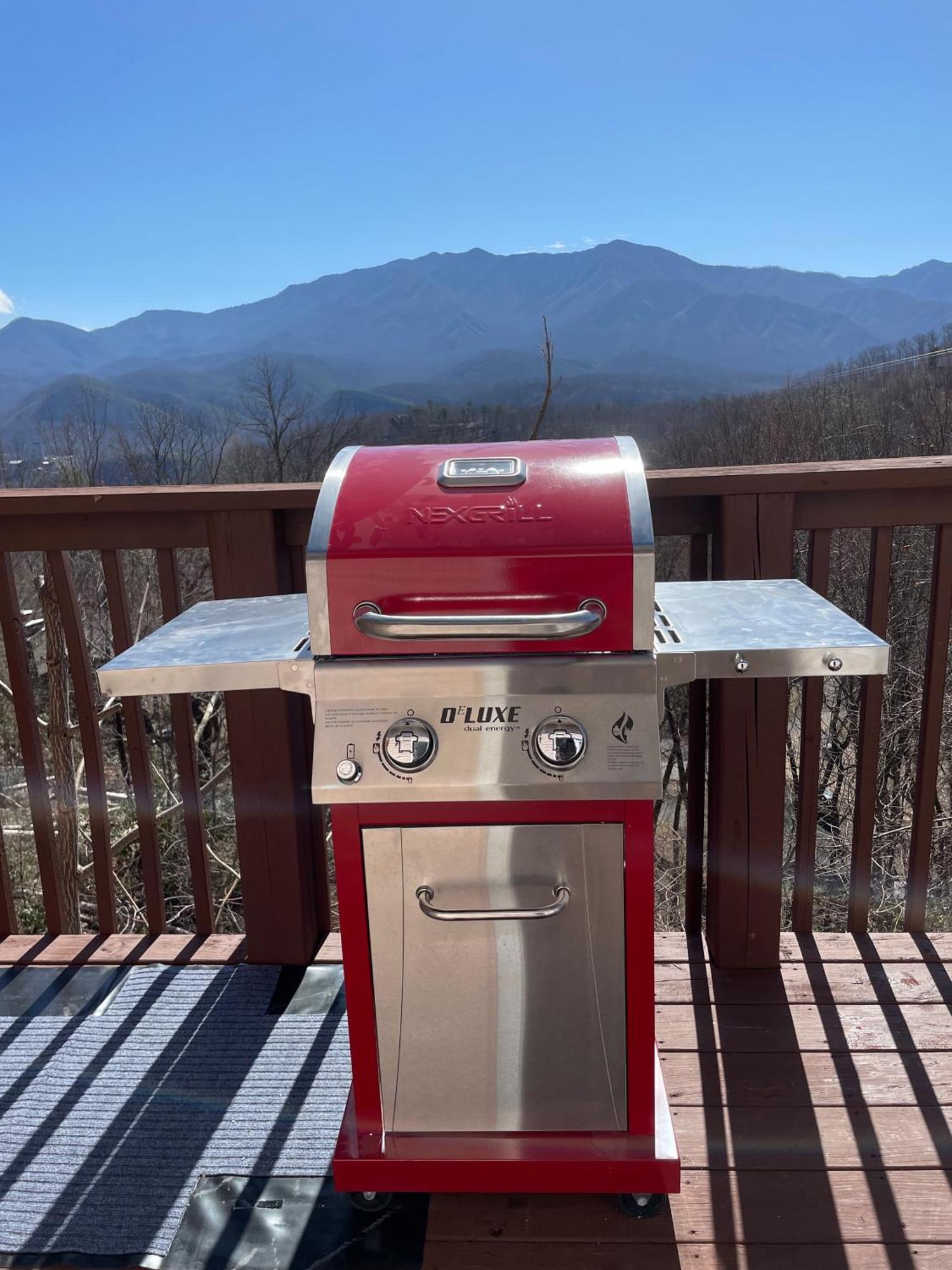 Heavenly View - Bear Themed Cabin, Hottub, Dog-Friendly, Near Gatlinburg Exteriör bild